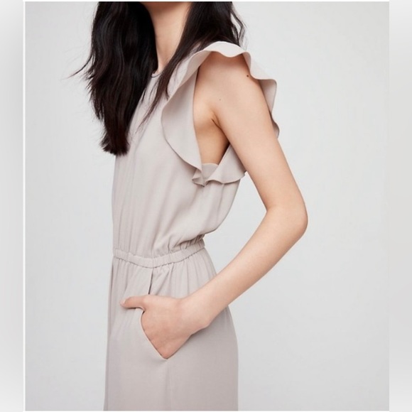 Aritzia jumpsuit - Picture 7 of 9